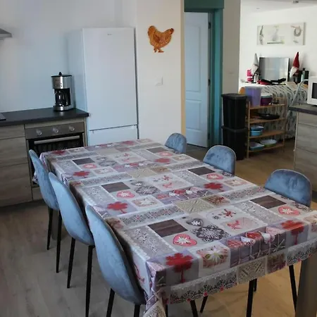 Les Tilleuls Piscine Ete 2026 アパート *